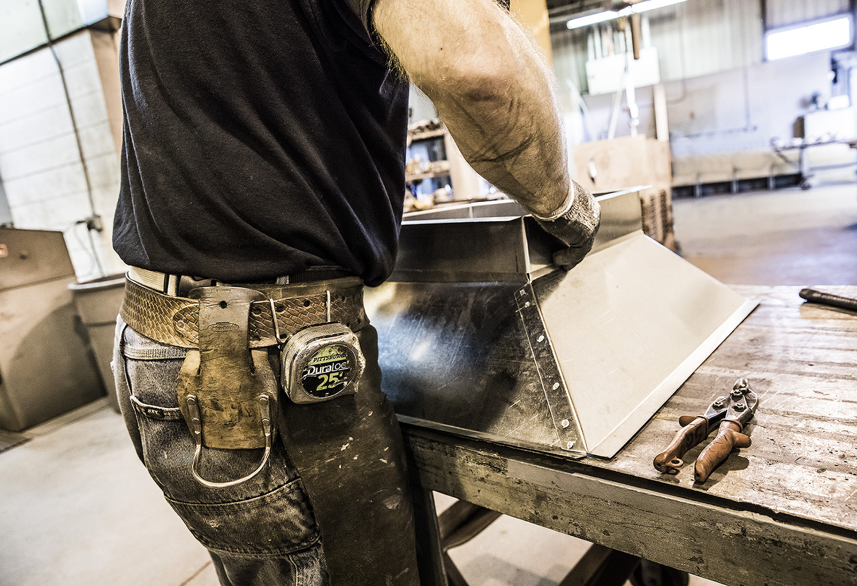 Images that work | Blue collar Chicago, Manufacturing, Construction, 17